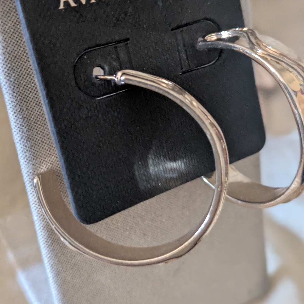 7 Days Of Goldtone Hoop Earrings Full Week Hoop & Circle Earrings NWT Ava Aiden - Picture 7 of 11